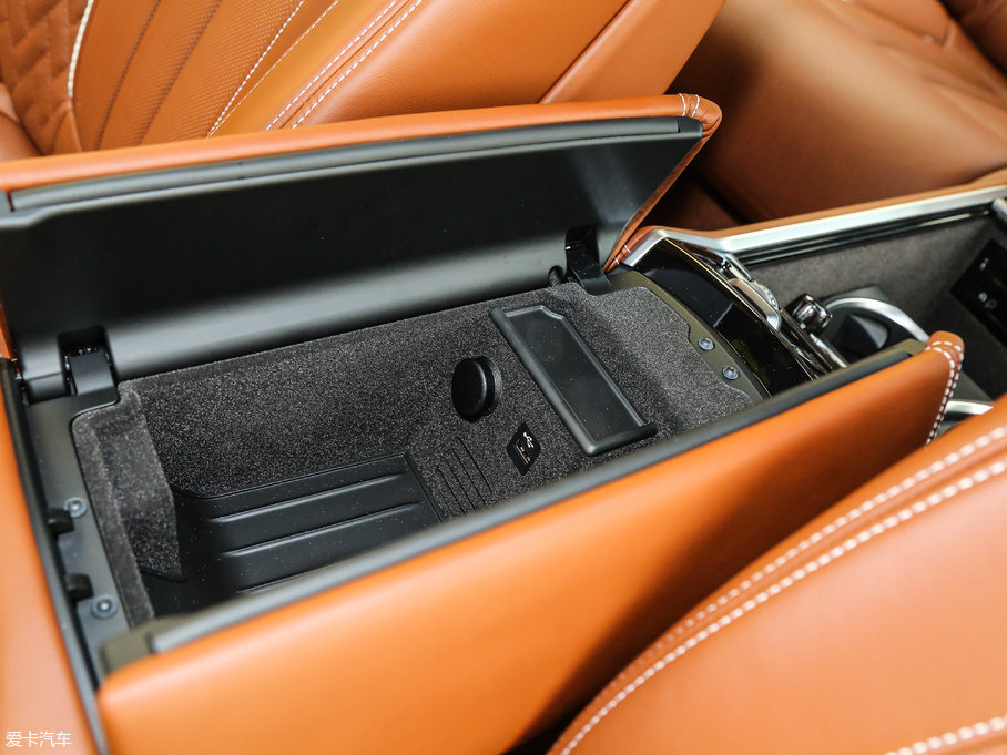 2018R7ϵ M760Li xDrive