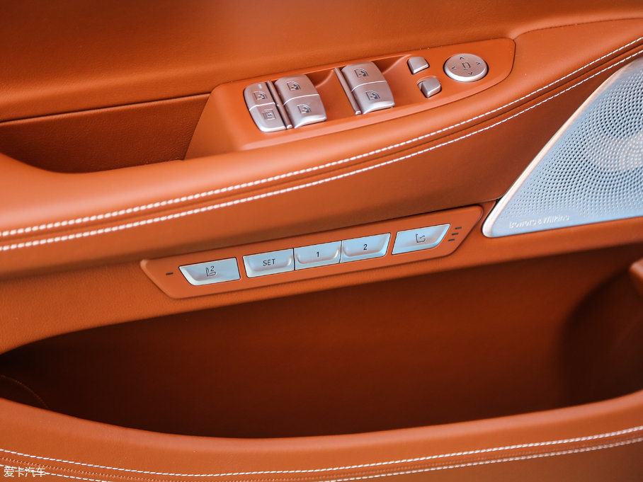 2018R7ϵ M760Li xDrive