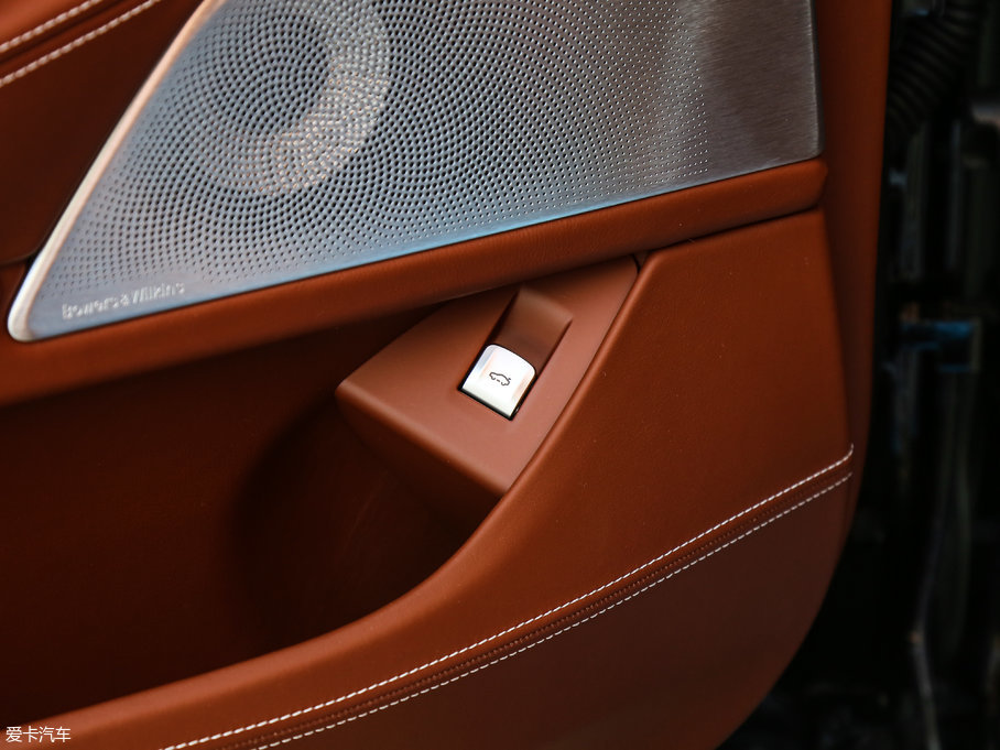 2018R7ϵ M760Li xDrive