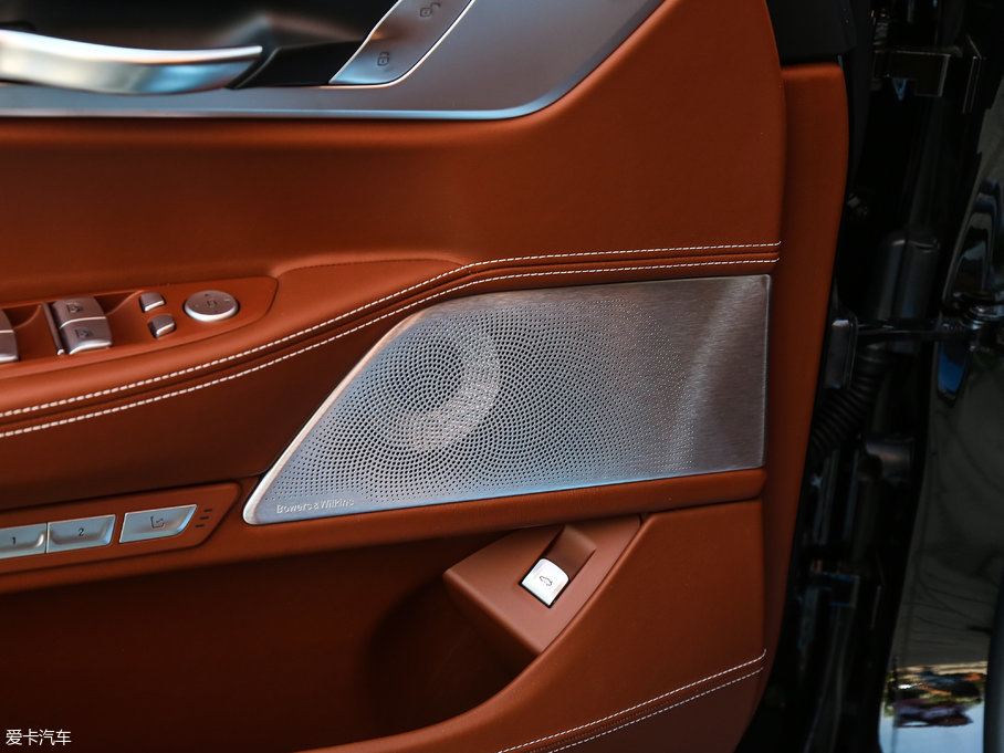 2018R7ϵ M760Li xDrive