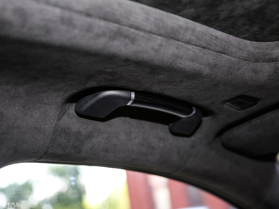 2018R7ϵ M760Li xDrive