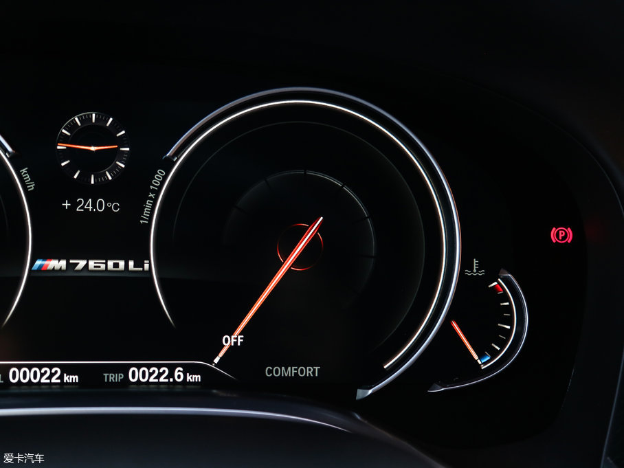2018R7ϵ M760Li xDrive