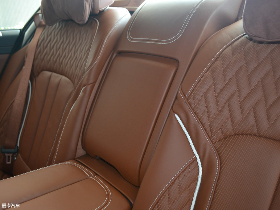 2018R7ϵ M760Li xDrive