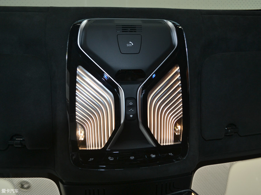 2018R7ϵ M760Li xDrive