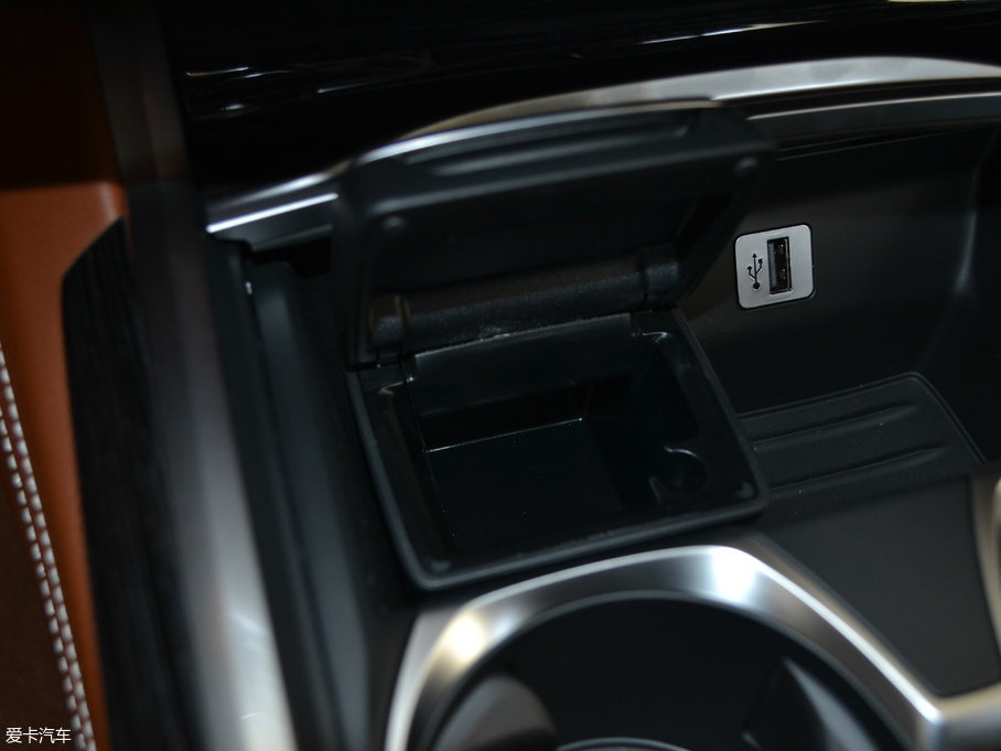 2018R7ϵ M760Li xDrive