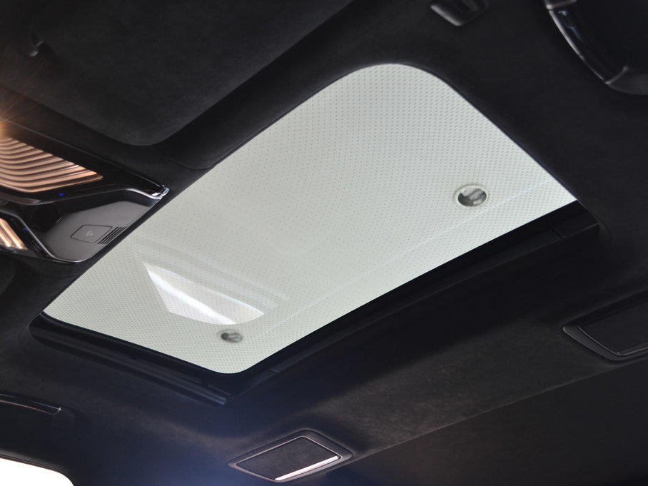 2018R7ϵ M760Li xDrive