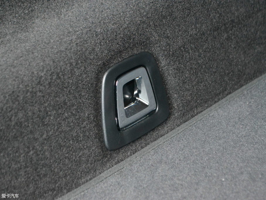 2018R7ϵ M760Li xDrive