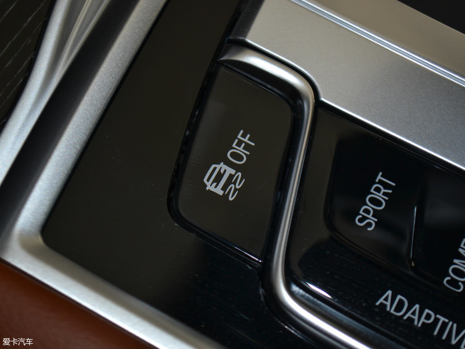 2018R7ϵ M760Li xDrive