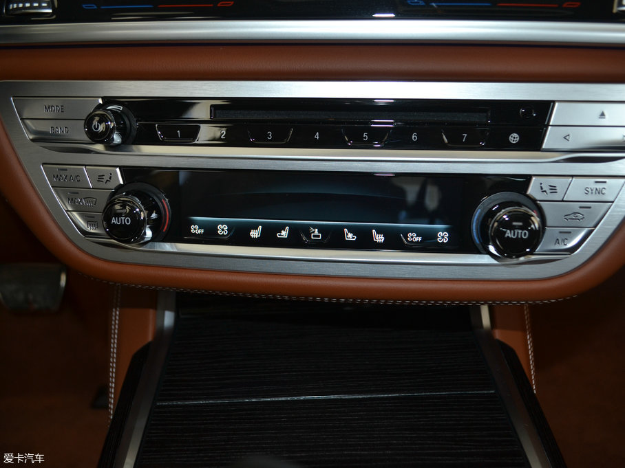 2018R7ϵ M760Li xDrive