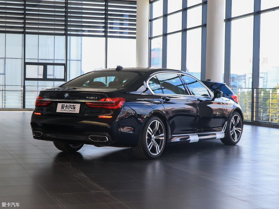 2018R7ϵ 740Li xDrive  ׿Խb