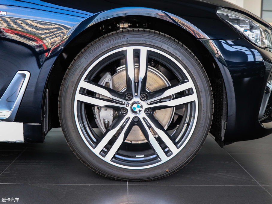 2018R7ϵ 740Li xDrive  ׿Խb