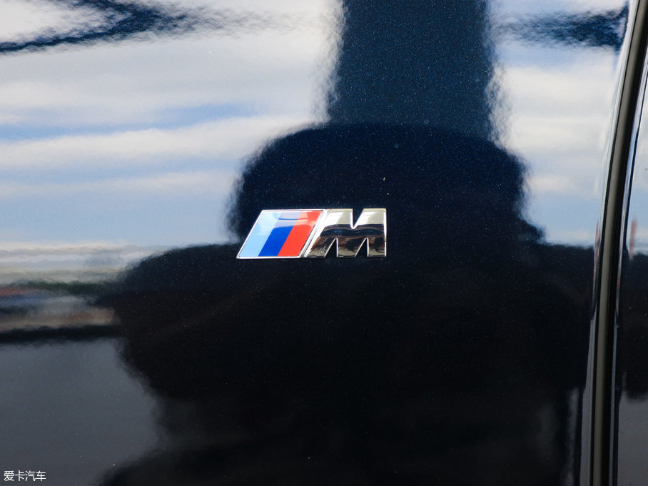 2018R7ϵ 740Li xDrive  ׿Խb