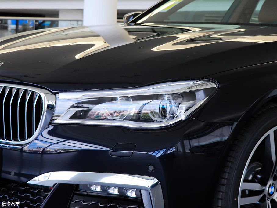 2018R7ϵ 740Li xDrive  ׿Խb