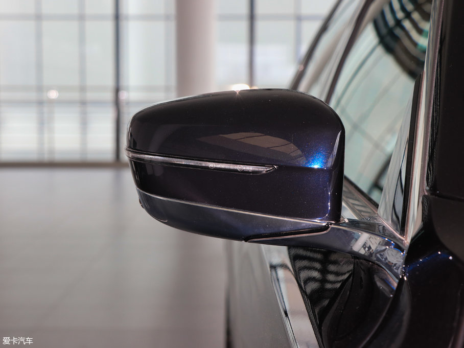 2018R7ϵ 740Li xDrive  ׿Խb