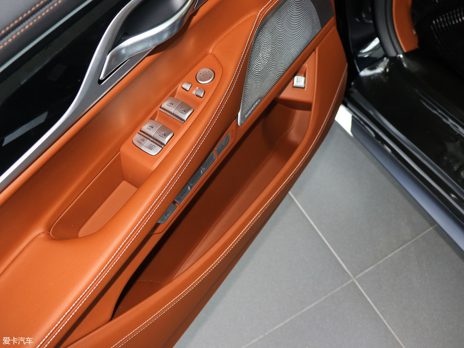 2018R7ϵ 740Li xDrive  ׿Խb