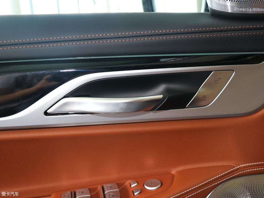 2018R7ϵ 740Li xDrive  ׿Խb