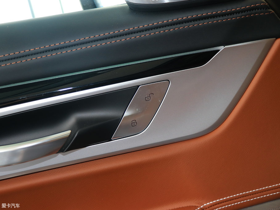 2018R7ϵ 740Li xDrive  ׿Խb