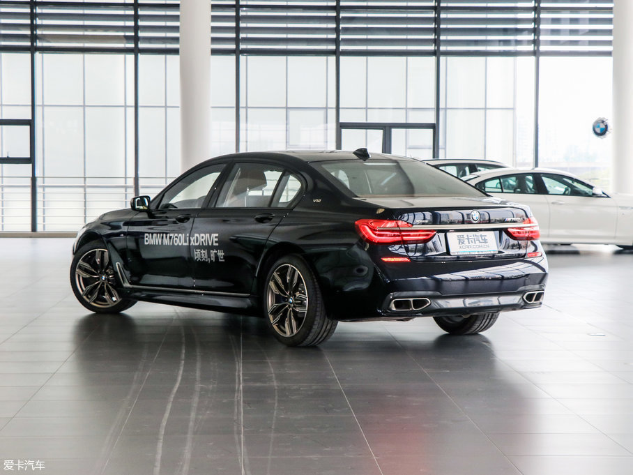 2018R7ϵ M760Li xDrive