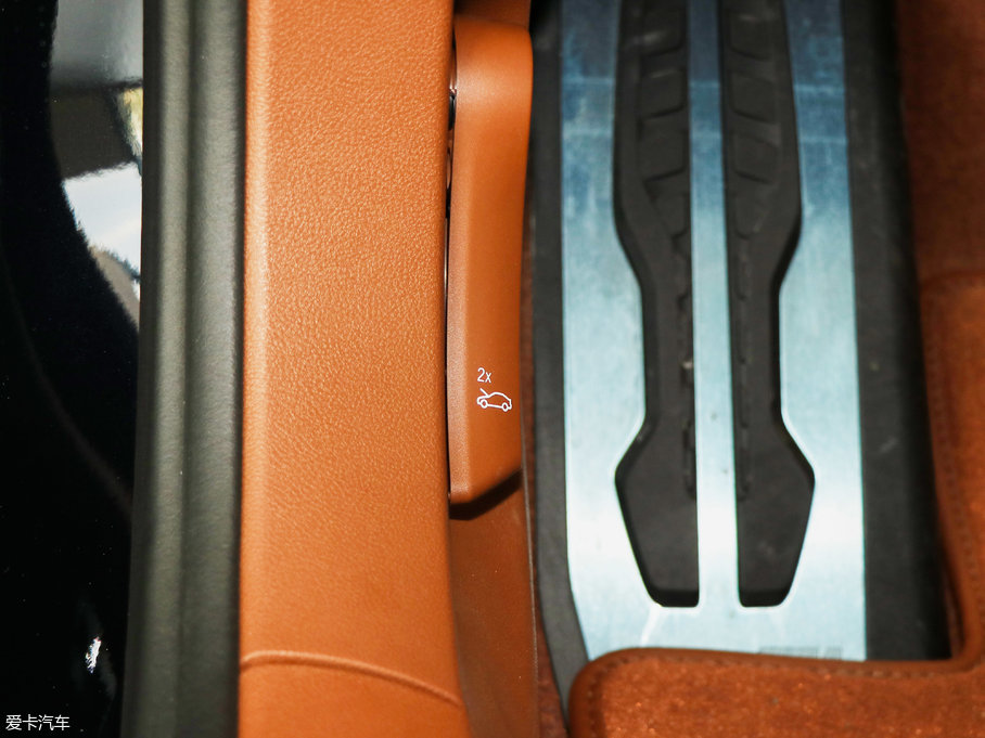 2018R7ϵ M760Li xDrive