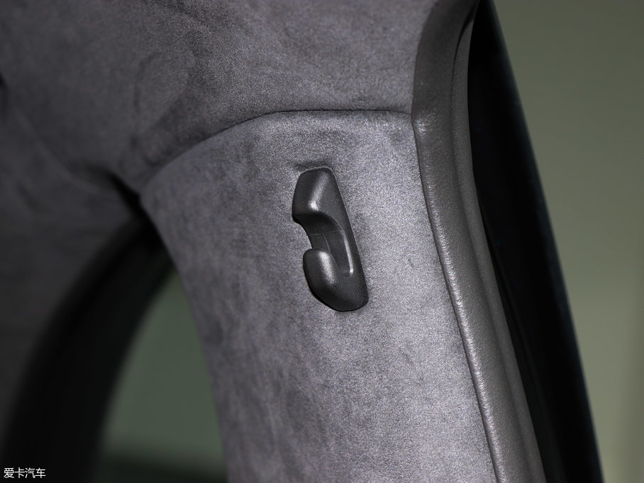 2018R7ϵ M760Li xDrive