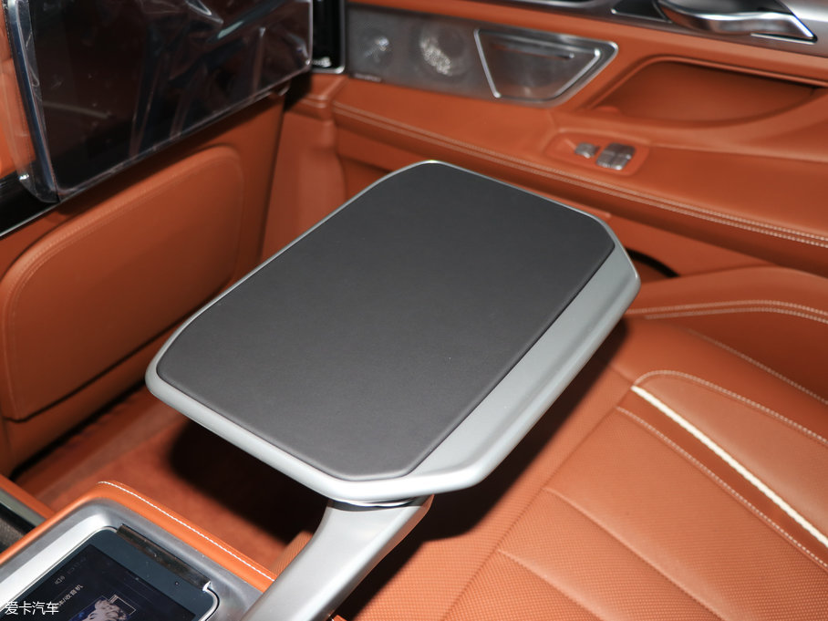 2018R7ϵ M760Li xDrive