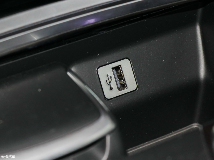 2018R7ϵ M760Li xDrive