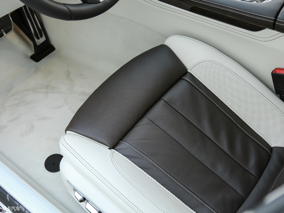 2018R7ϵ 740Li xDrive 40؄e