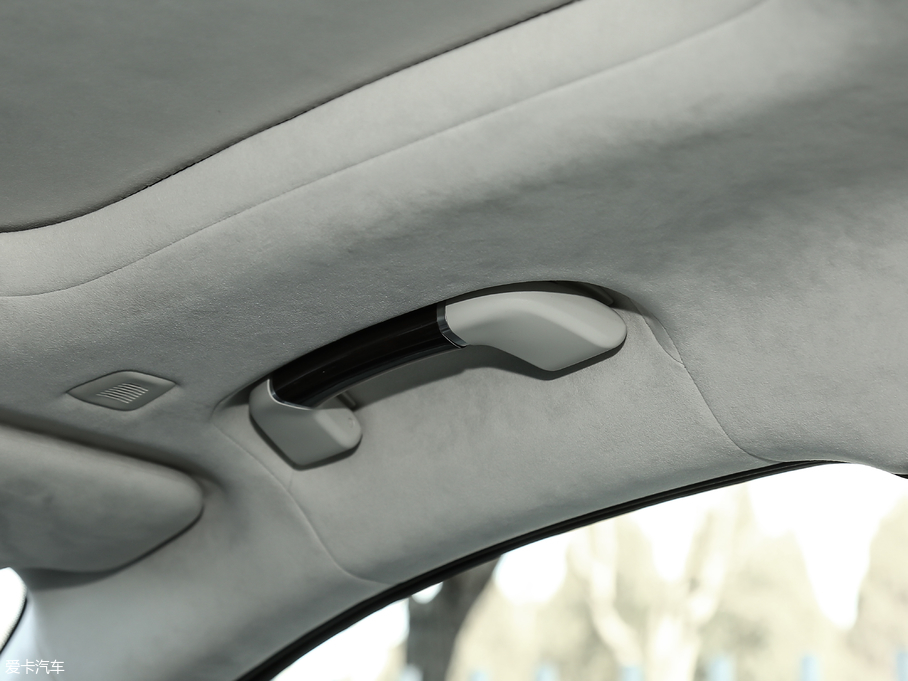 2018R7ϵ 740Li xDrive 40؄e