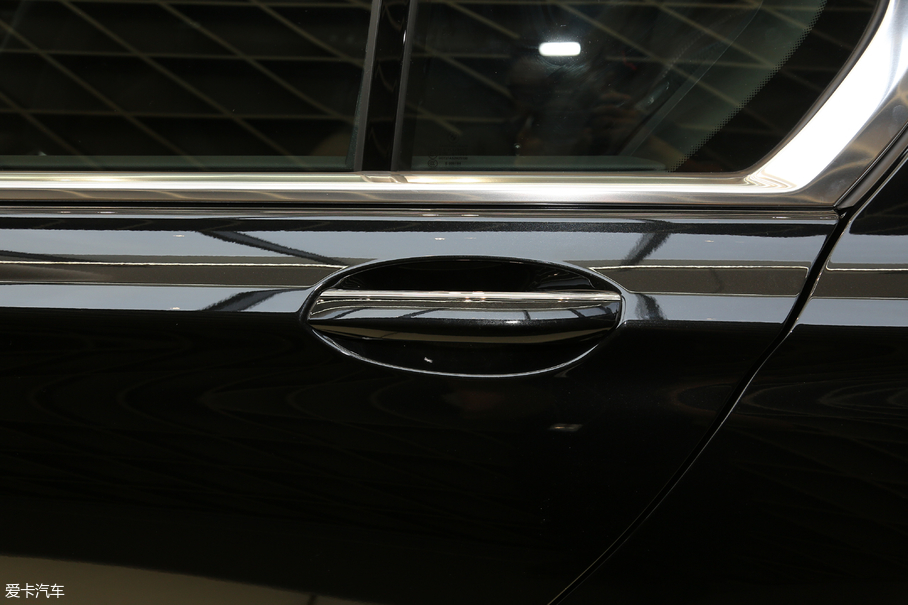 2018R7ϵ 730Li I ׿Խb