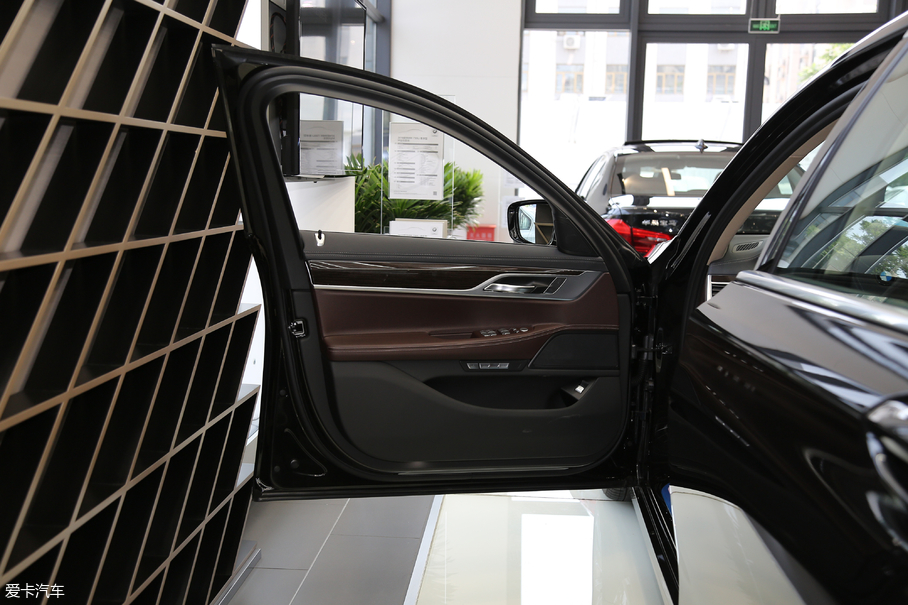 2018R7ϵ 730Li I(lng) ׿Խb