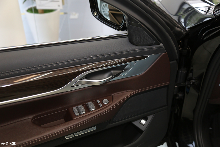 2018R7ϵ 730Li I(lng) ׿Խb