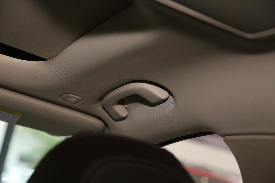 2018R7ϵ 730Li I ׿Խb