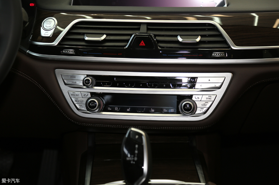 2018R7ϵ 730Li I ׿Խb