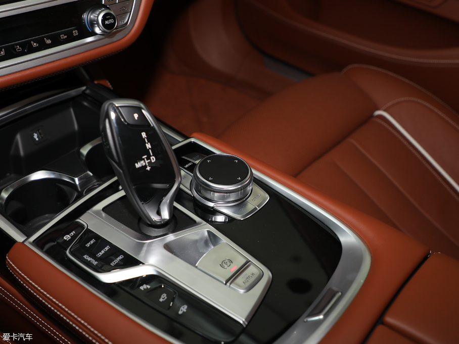 2018R7ϵ 740Li xDrive  M\(yn)(dng)b