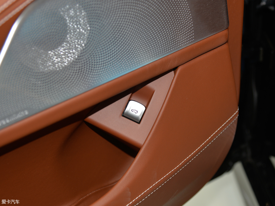 2018R7ϵ 740Li xDrive  M\(yn)(dng)b