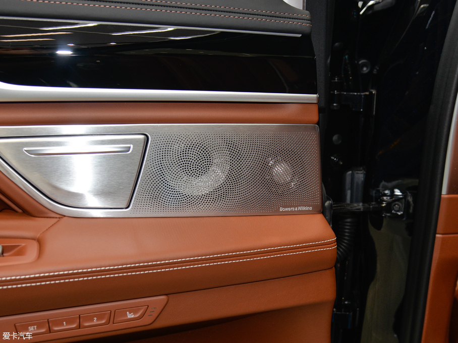 2018R7ϵ 740Li xDrive  M\b