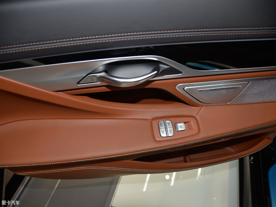 2018R7ϵ 740Li xDrive  M\b