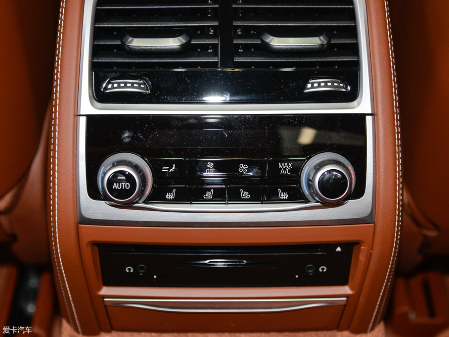 2018R7ϵ 740Li xDrive  M\(yn)(dng)b