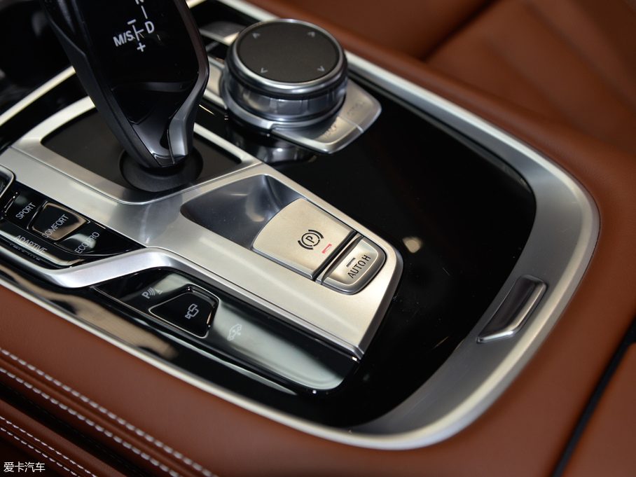 2018R7ϵ 740Li xDrive  M\(yn)(dng)b