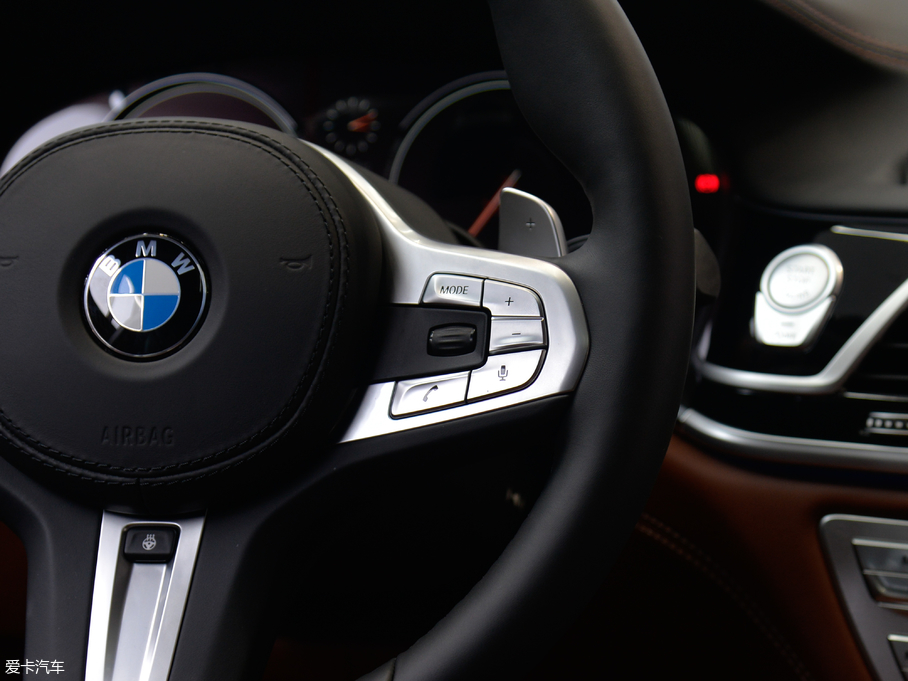 2018R7ϵ 740Li xDrive  M\b