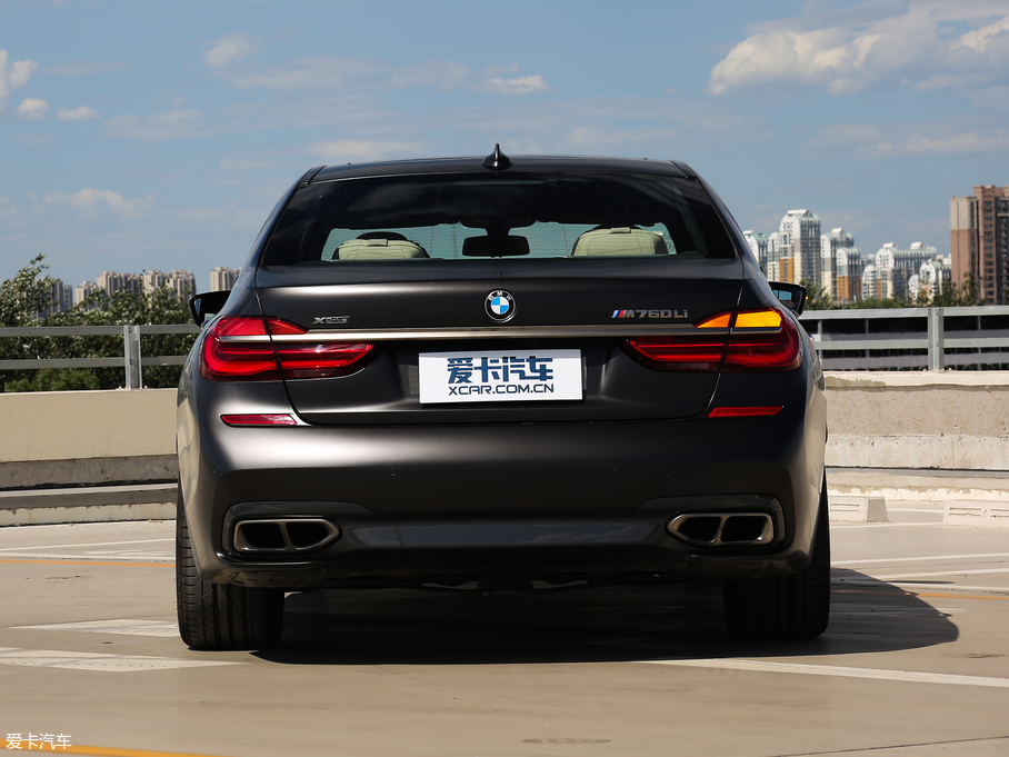 2018R7ϵ M760Li xDrive