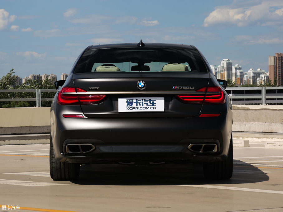 2018R7ϵ M760Li xDrive