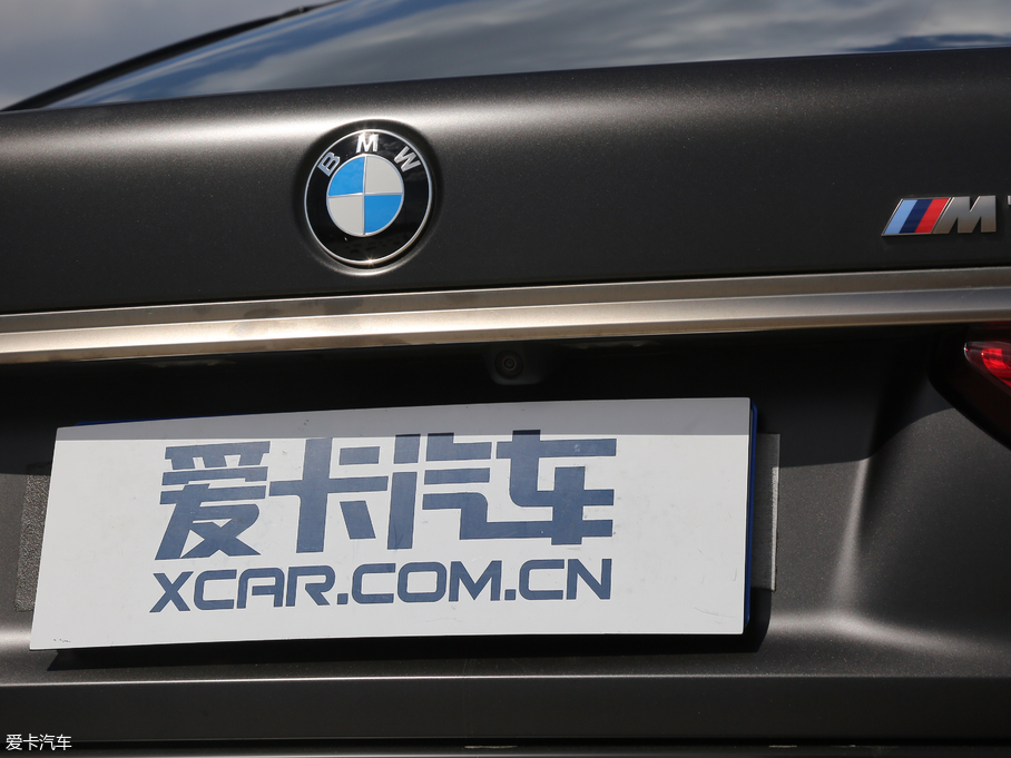 2018R7ϵ M760Li xDrive