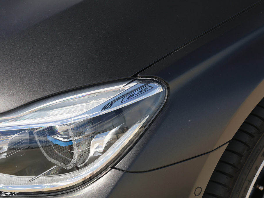 2018R7ϵ M760Li xDrive