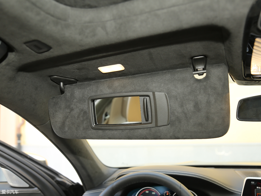 2018R7ϵ M760Li xDrive