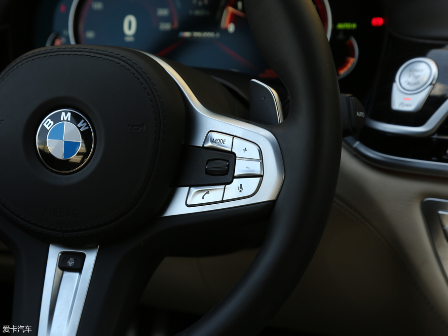 2018R7ϵ M760Li xDrive