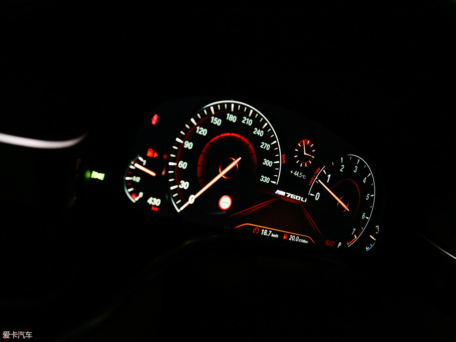 2018R7ϵ M760Li xDrive