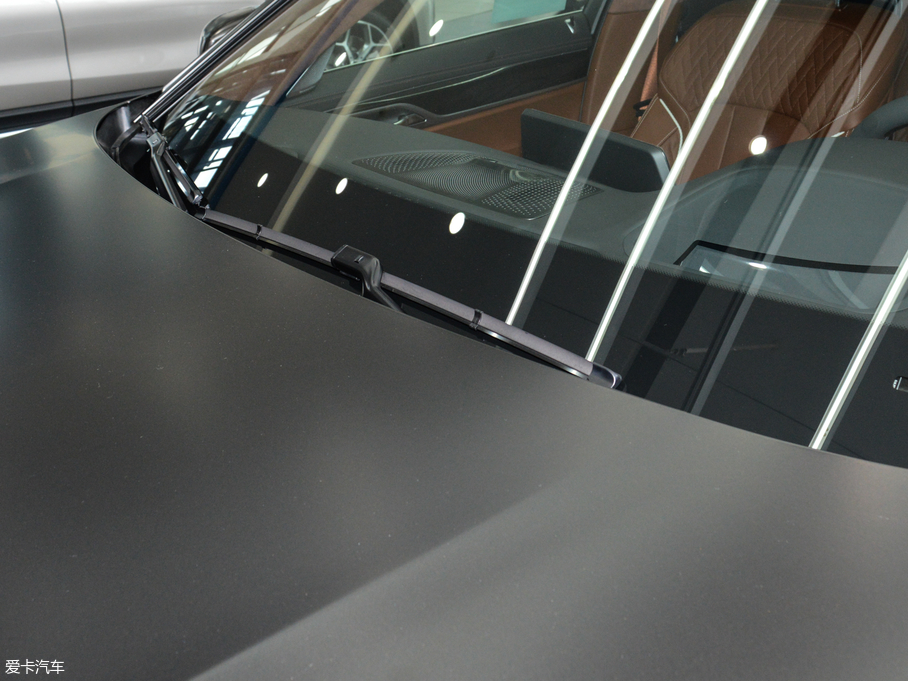 2018R7ϵ 740Li xDrive  ׿Խb