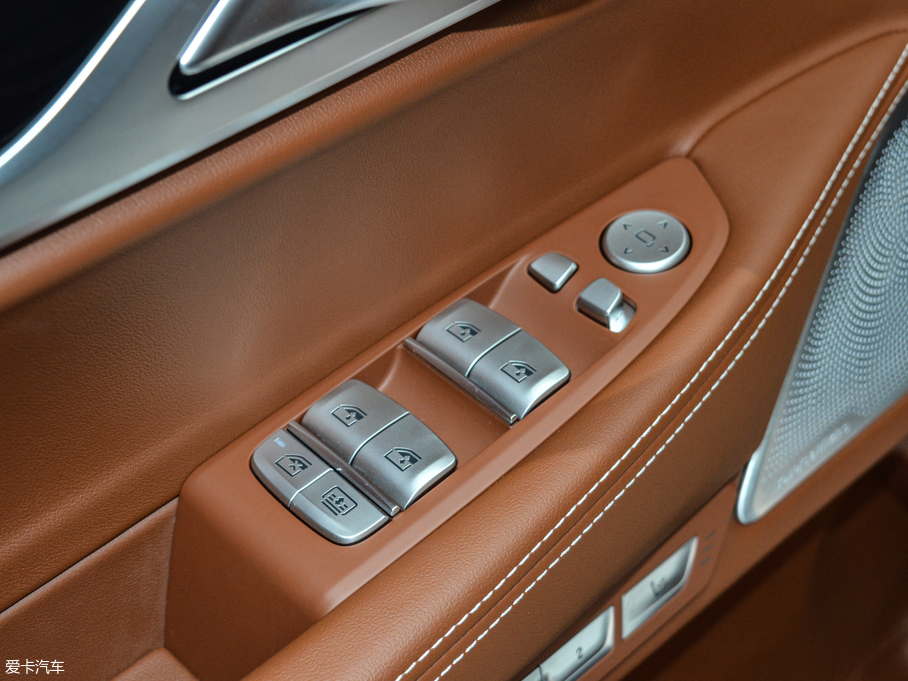 2018R7ϵ 740Li xDrive  ׿Խb