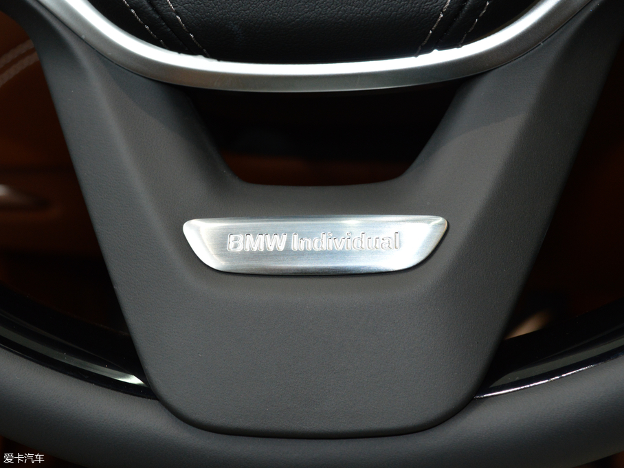 2018R7ϵ 740Li xDrive  ׿Խb